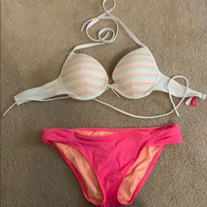 Victoria’s Secret bikini